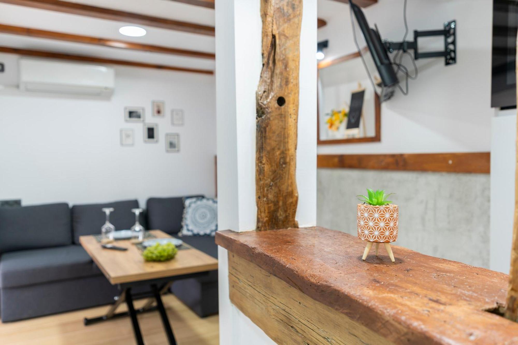 Bobevata Guest House - Floor 1 - Stunning View Old Town 벨리코 터르노보 외부 사진