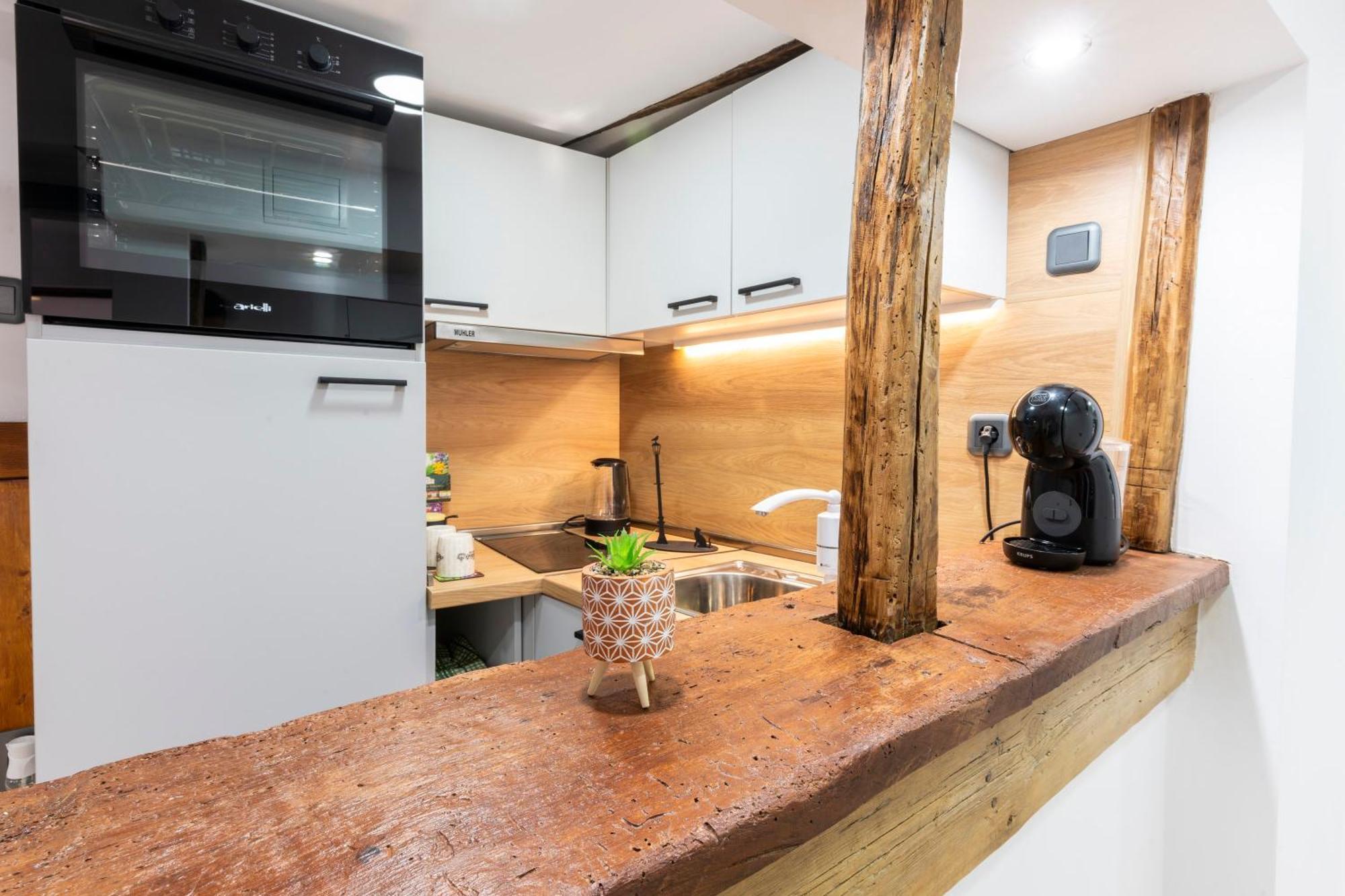Bobevata Guest House - Floor 1 - Stunning View Old Town 벨리코 터르노보 외부 사진